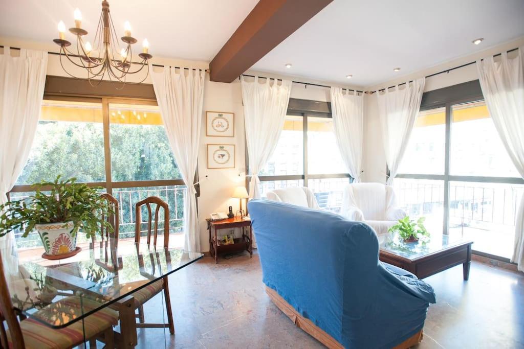 Penthouse!!! Center Of Seville!!! 2 Bedroom + 2 Bath!!! Exterior photo